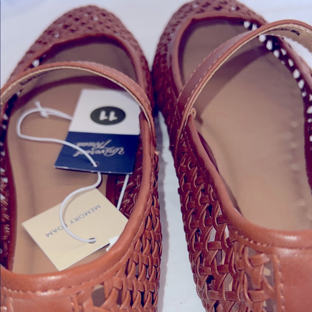 Universal Thread Elegant Brown Woven Flats, Size 11 Women - Picture 7 of 7